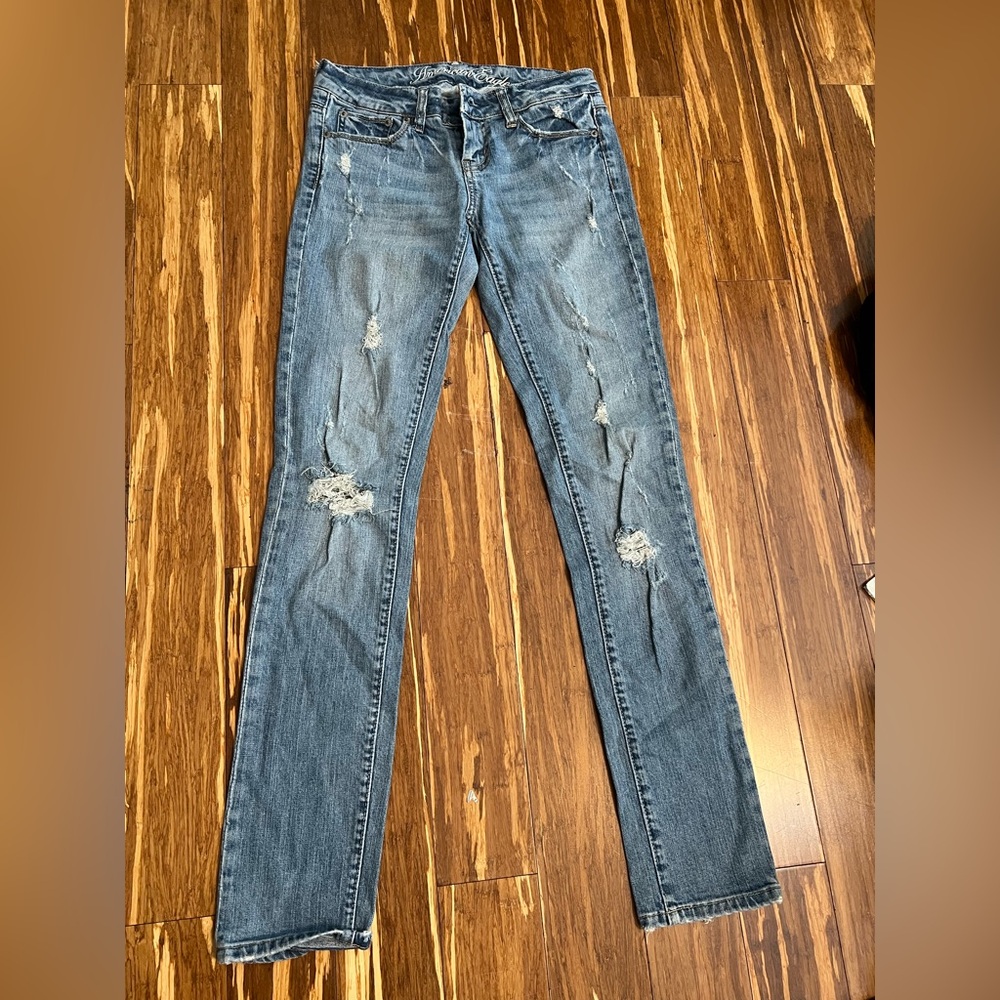 American eagle Classic Blue Distressed Women Jeans